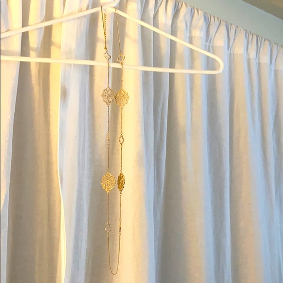 Jewelry - Gold clover design long necklace